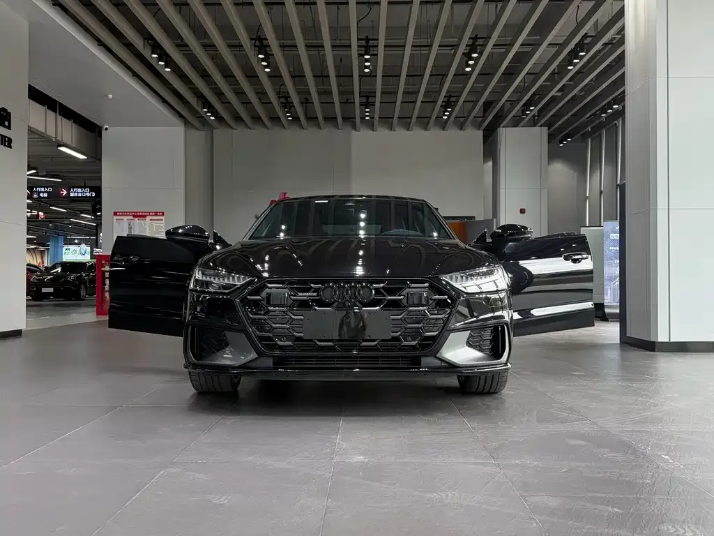 Audi A7L 2024 из CN, фото 7