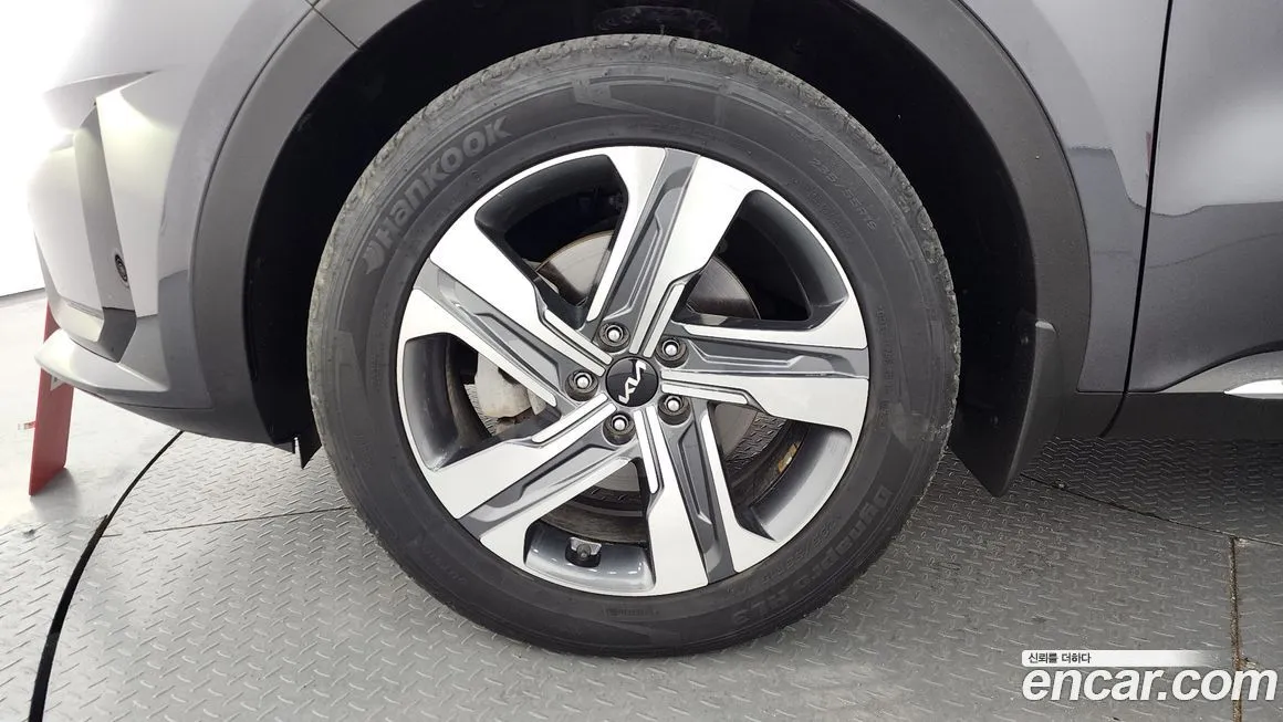 Kia Sorento — фото 8