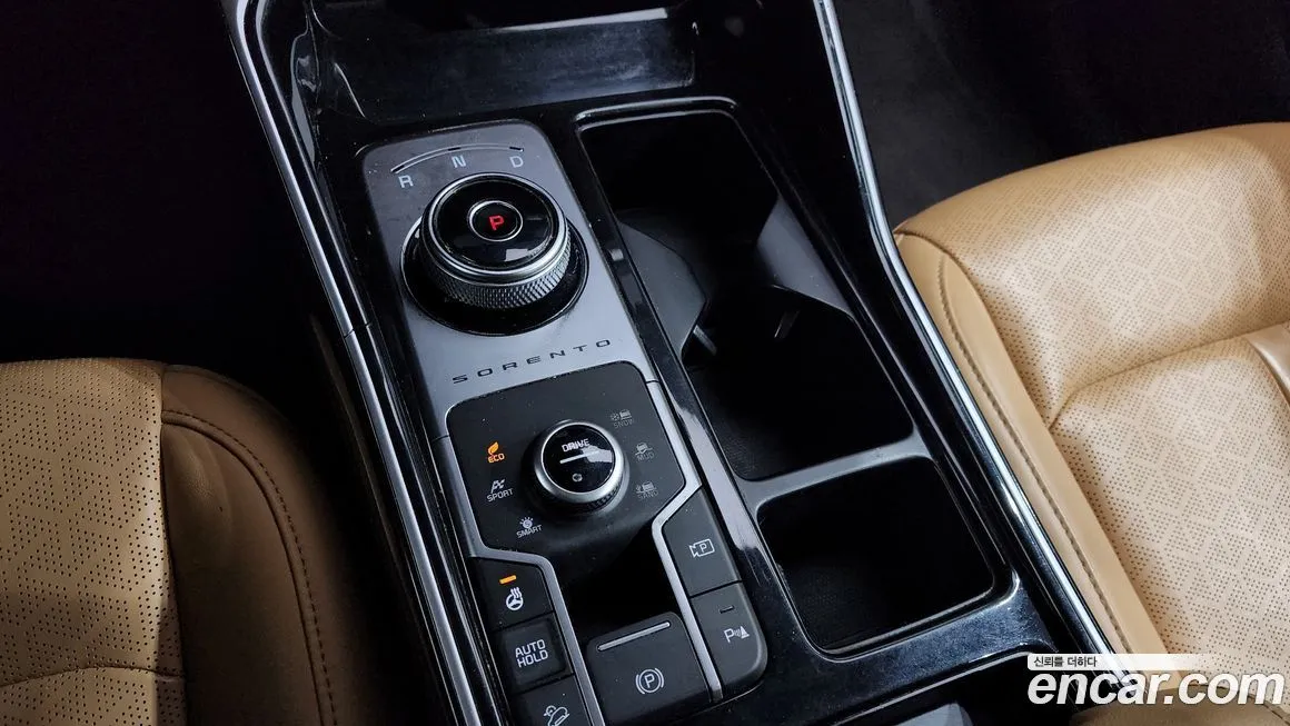 Kia Sorento — фото 6