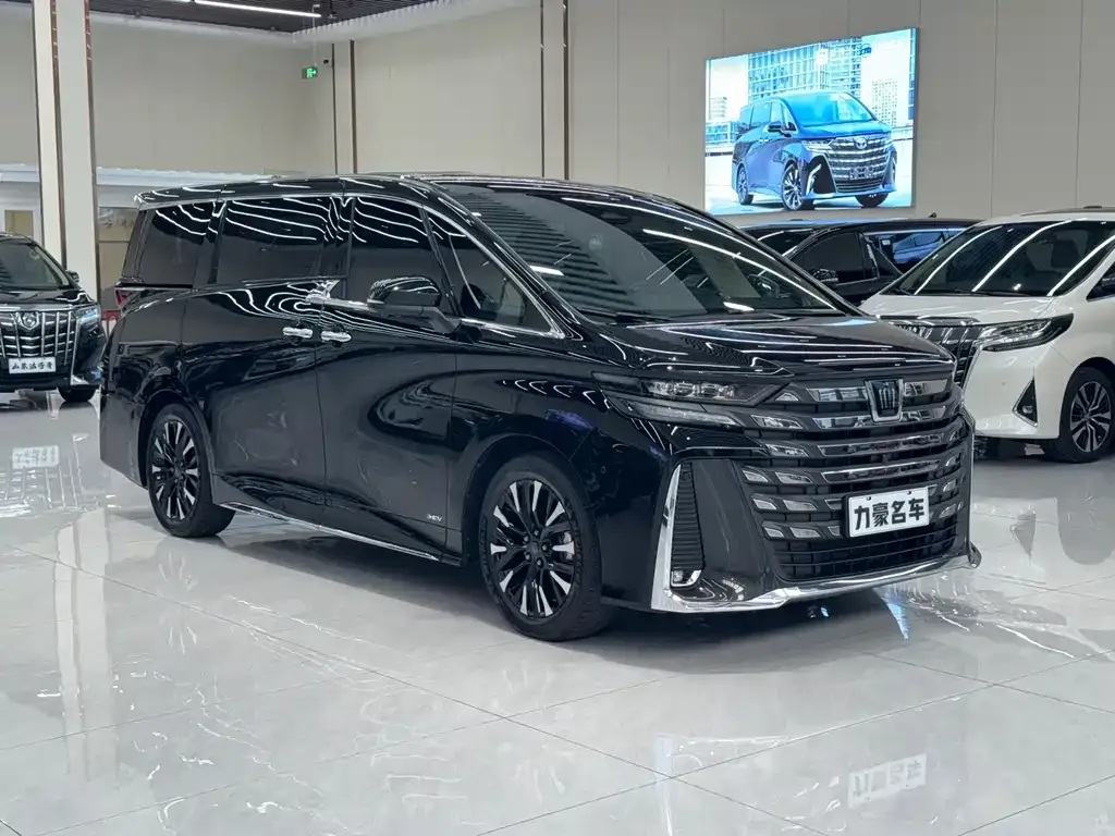 Toyota Vellfire — фото 10