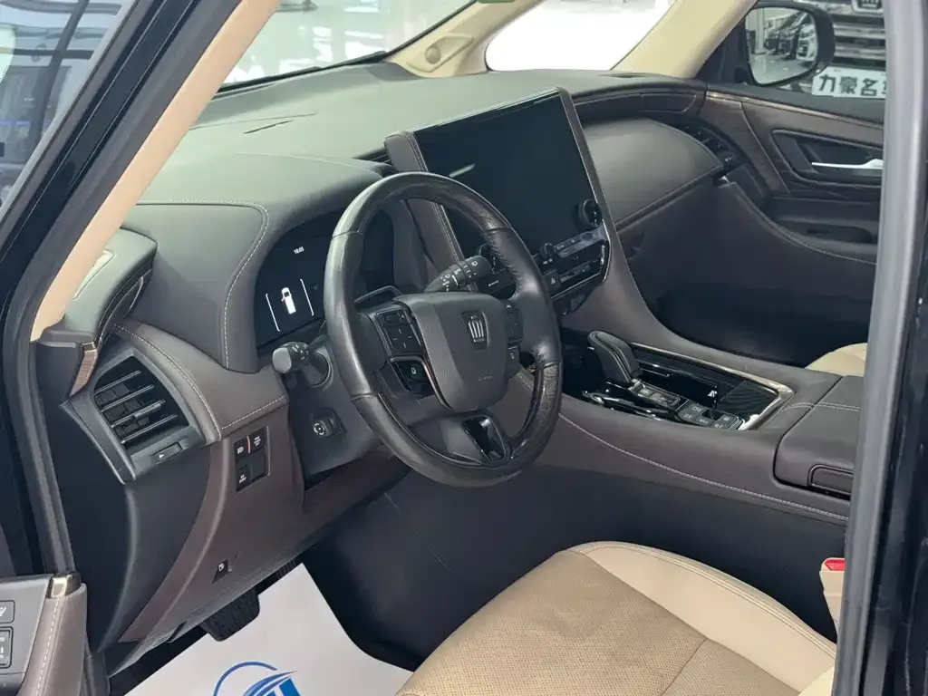 Toyota Vellfire — фото 9