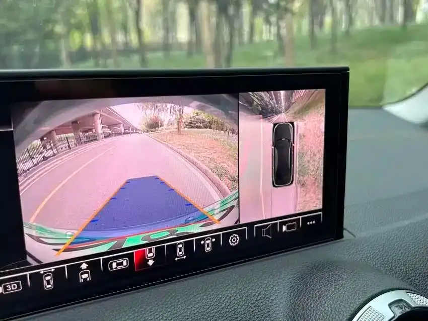 Audi Q2L e-tron 2022 из CN, фото 3