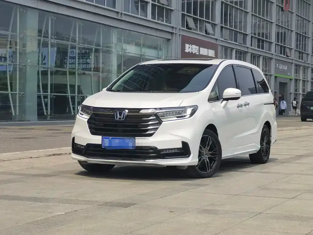 Honda Odyssey — фото 1