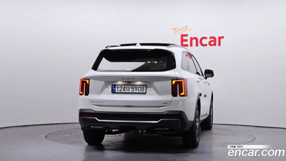 Kia Sorento — фото 3