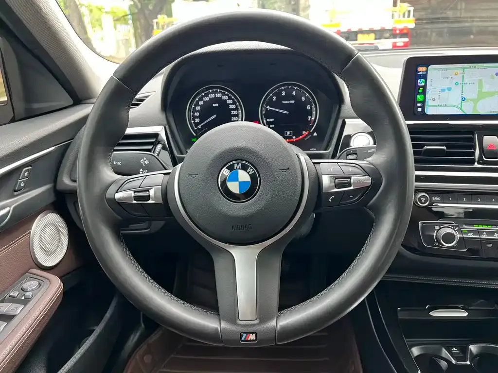 BMW 1 Series — фото 9