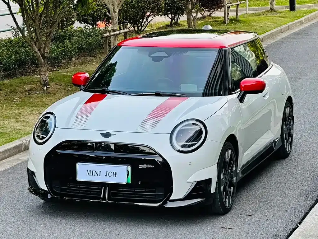 MINI JCW Electric