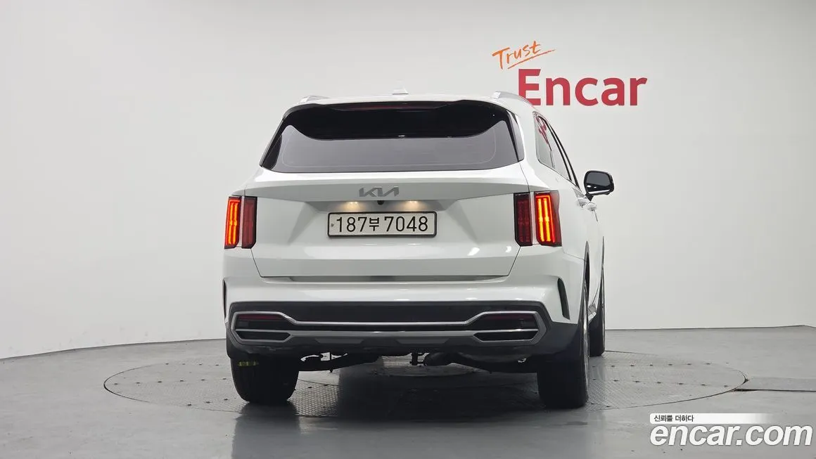 Kia Sorento — фото 3