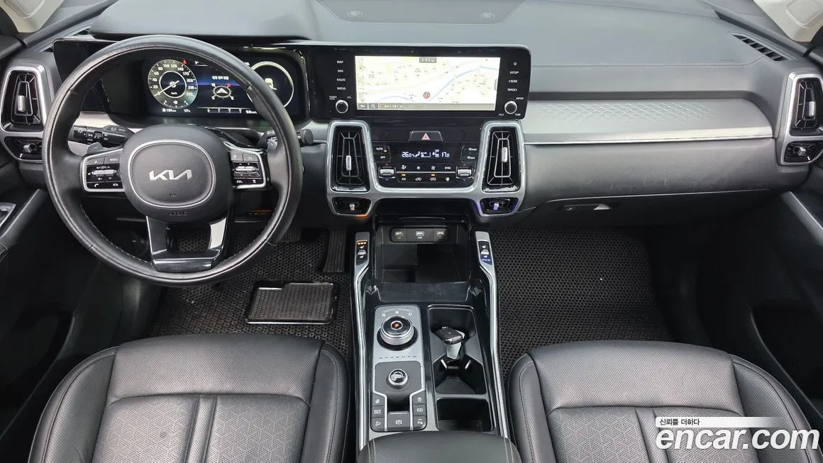 Kia Sorento — фото 10