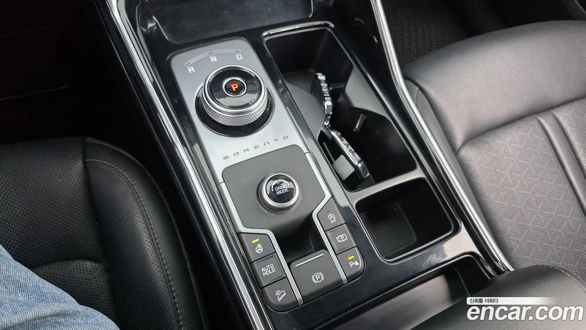 Kia Sorento — фото 9
