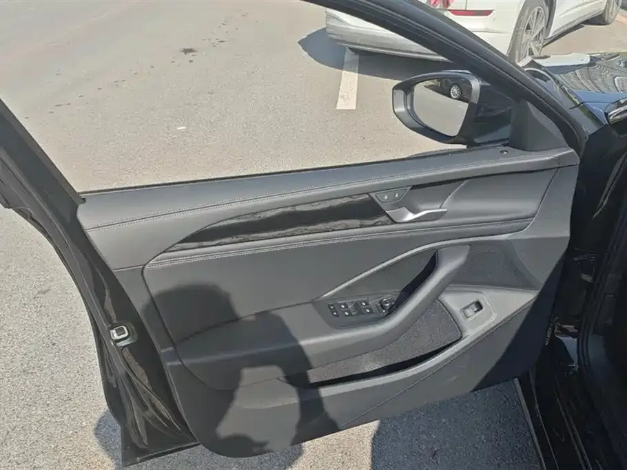 Volkswagen Magotan 2025 из CN, фото 9