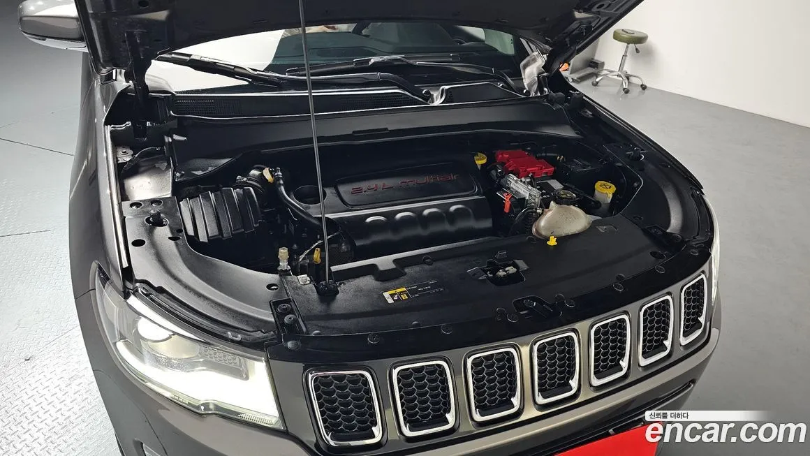 Jeep Compass 2021 из KR, фото 5