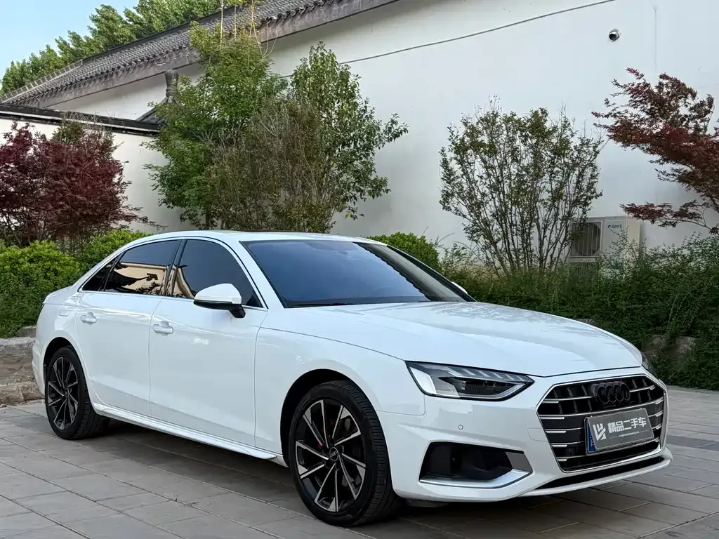 Audi A4L — фото 10