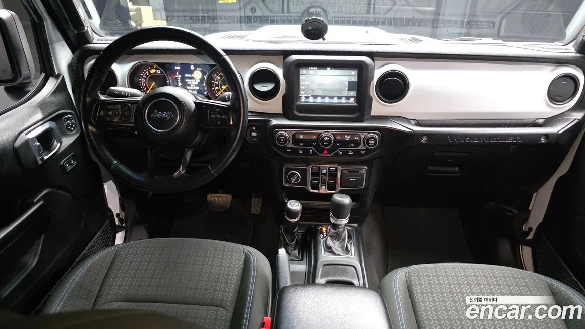 Jeep Wrangler 2021 из KR, фото 8