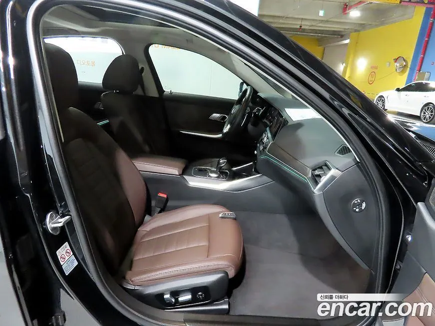 BMW 3-Series 2021 из KR, фото 10
