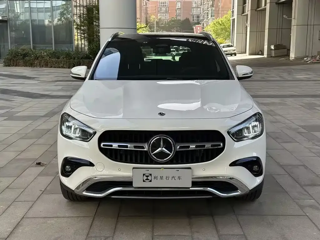 Mercedes-Benz GLA — фото 6