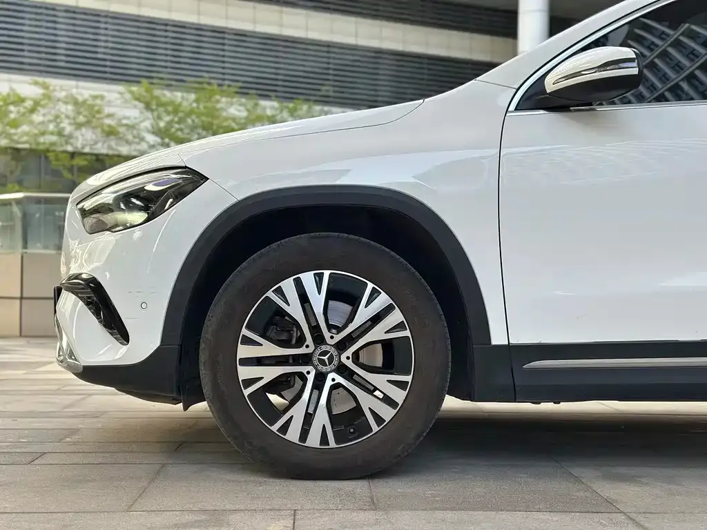 Mercedes-Benz GLA — фото 4
