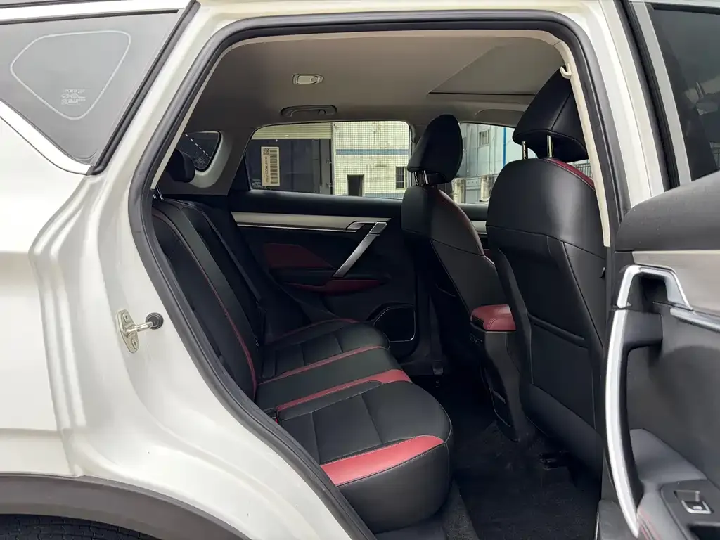 Geely Binyue 2021 из CN, фото 3