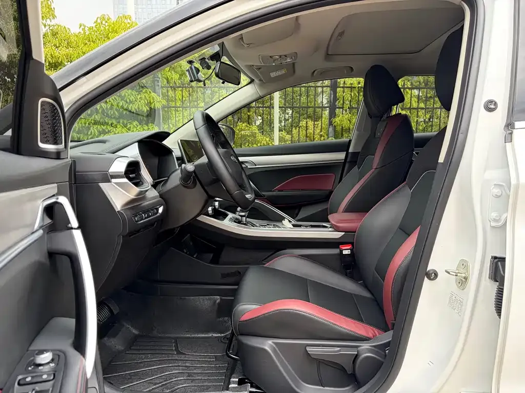 Geely Binyue 2021 из CN, фото 5