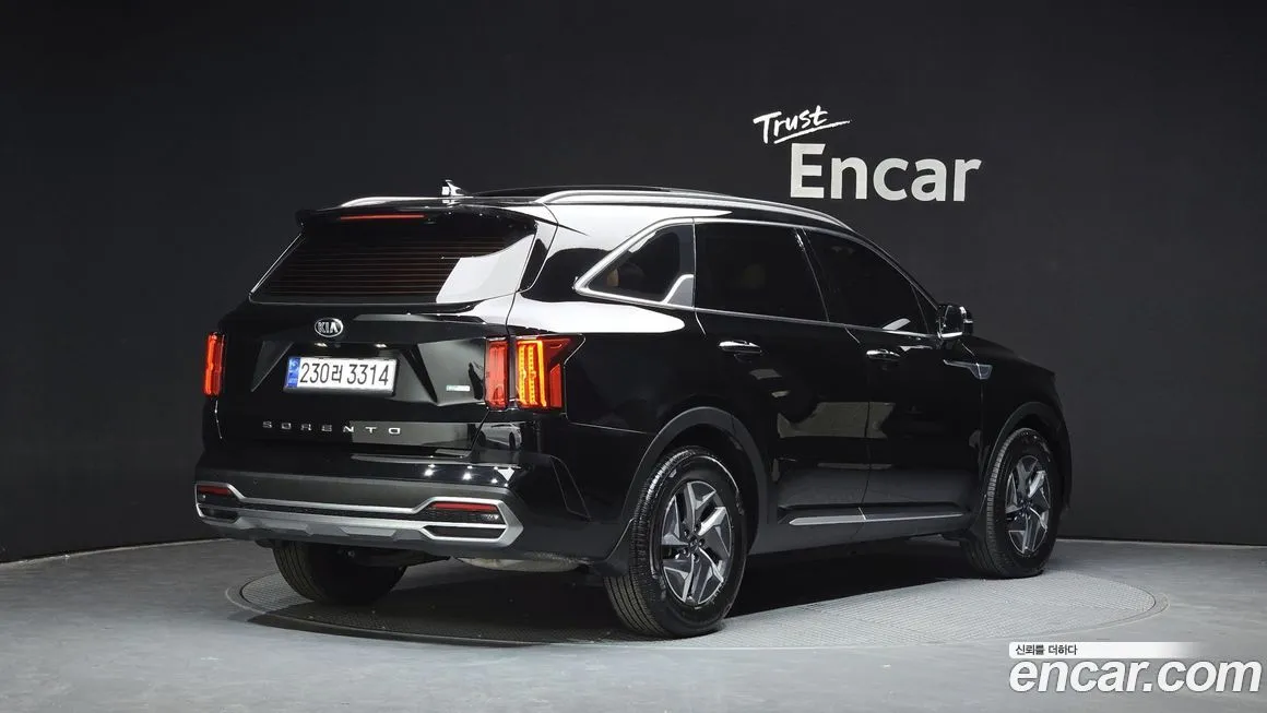 Kia Sorento — фото 5