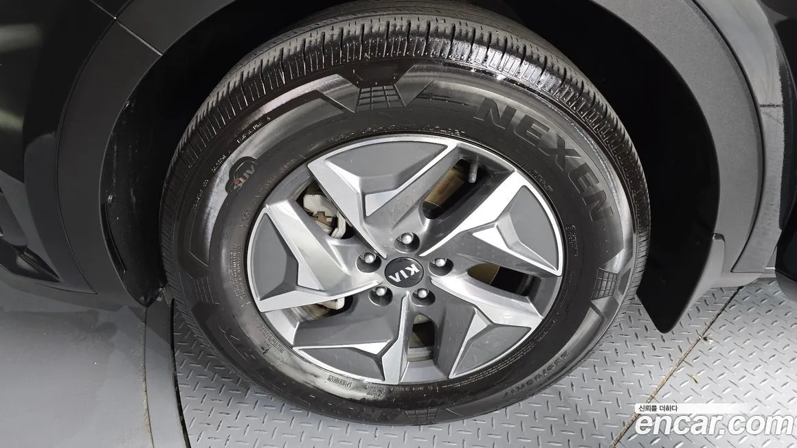 Kia Sorento — фото 6