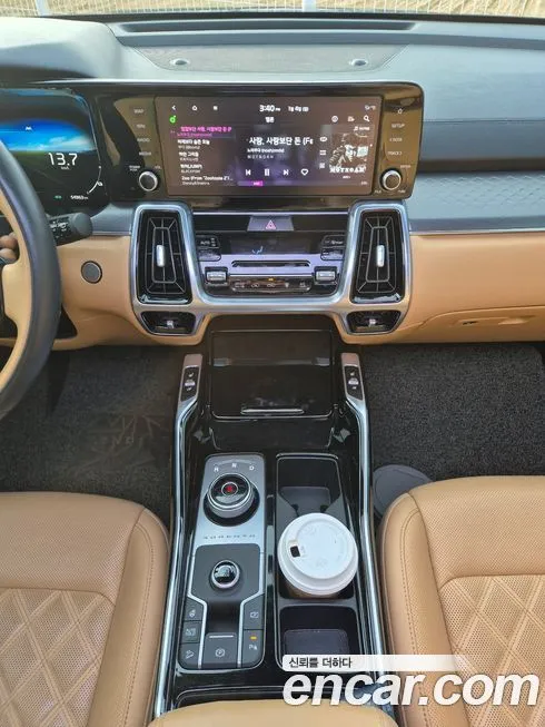 Kia Sorento — фото 4