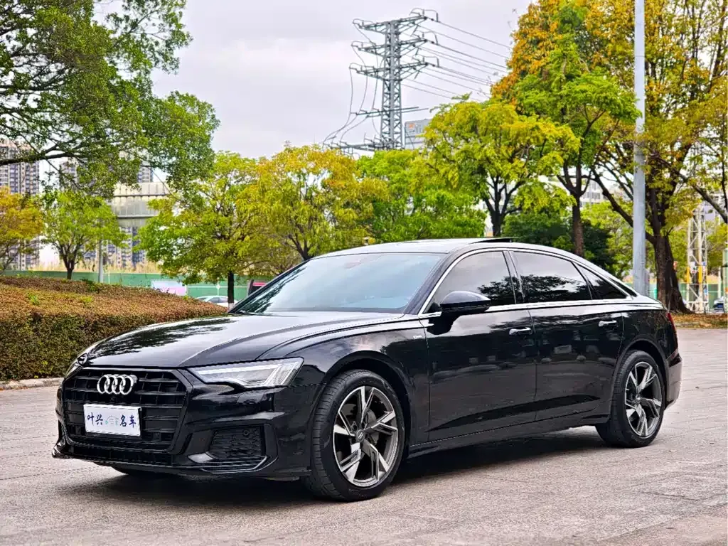 Audi A6L — фото 1
