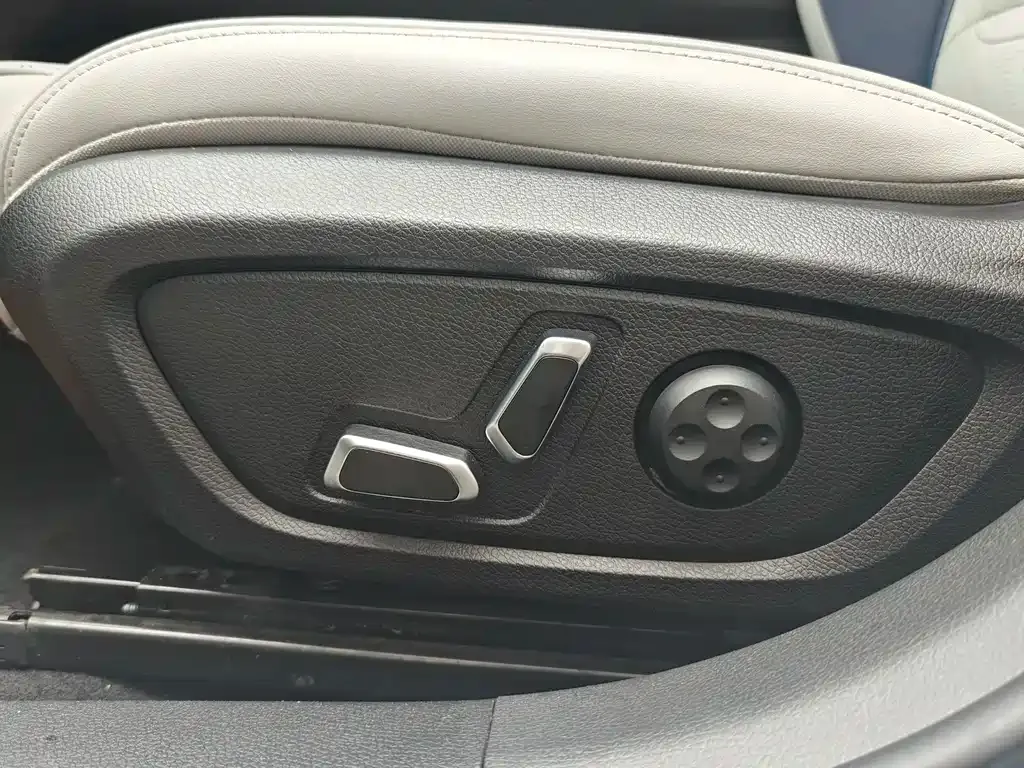 Geely Xingrui — фото 10