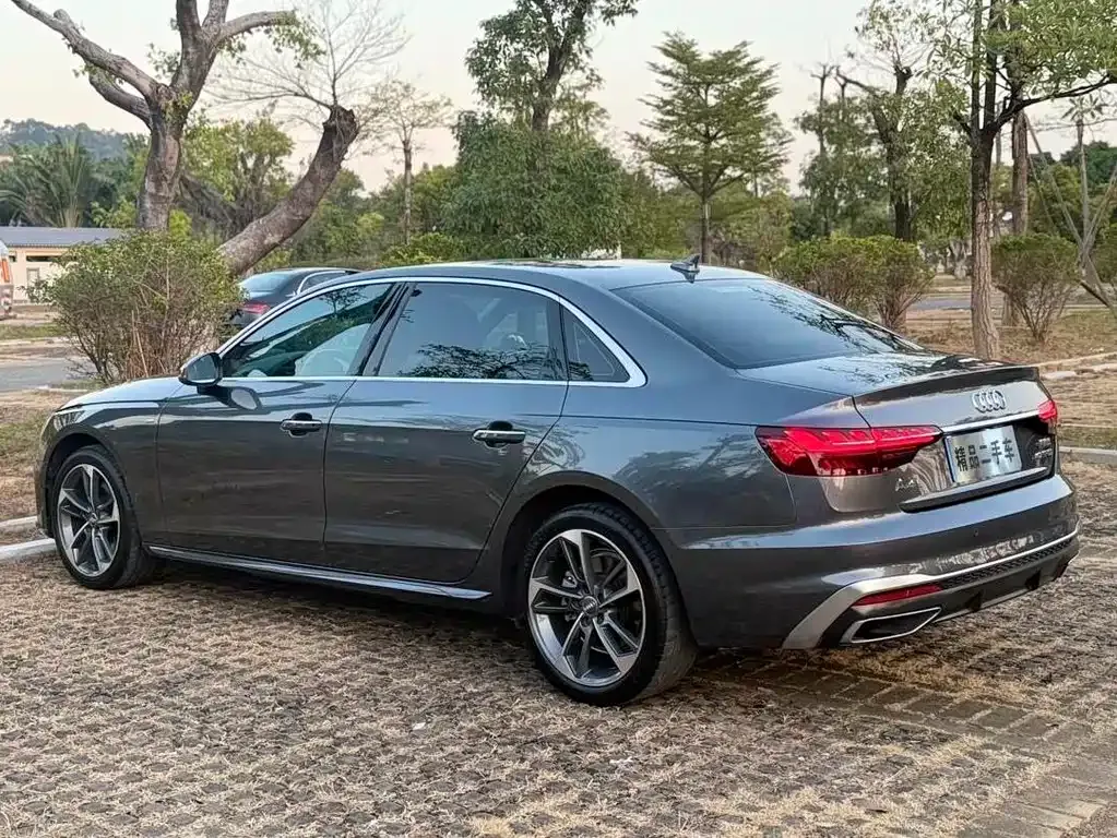 Audi A4L — фото 10