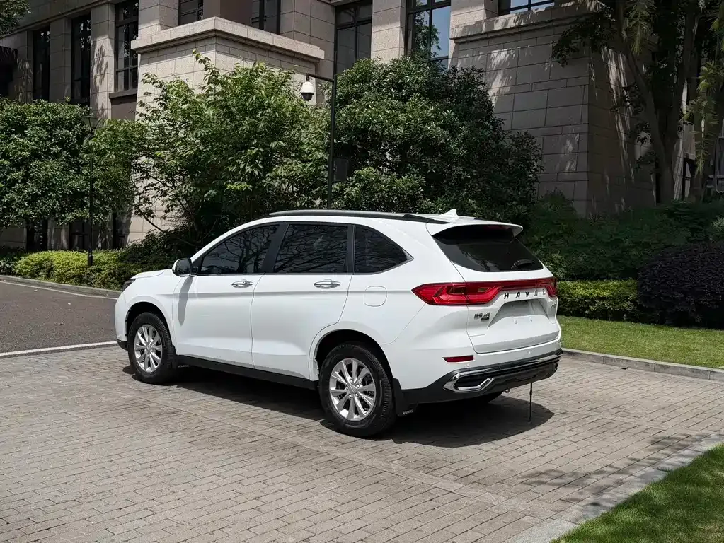 Haval M6 — фото 6