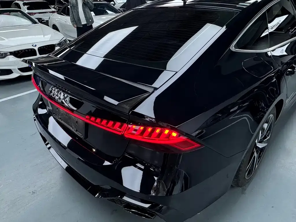 Audi A7 2021 из CN, фото 8