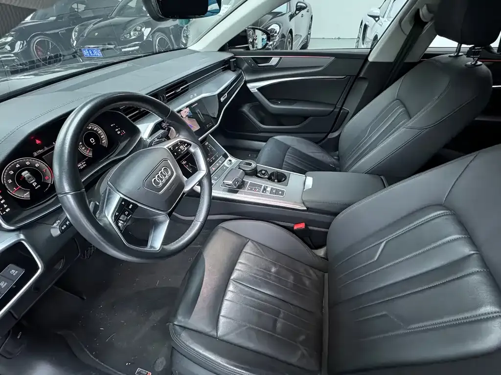 Audi A7 2021 из CN, фото 7