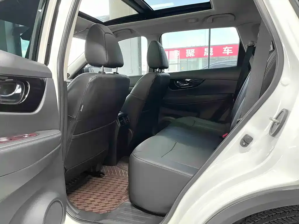 Nissan X-Trail 2023 из CN, фото 5