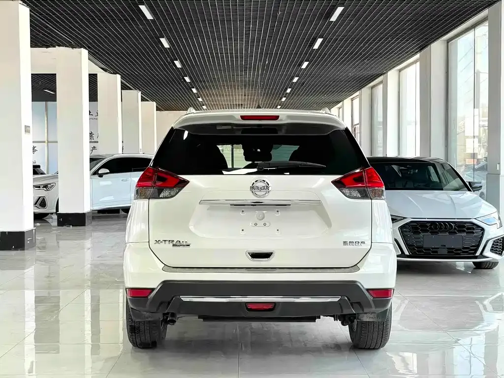 Nissan X-Trail 2023 из CN, фото 10