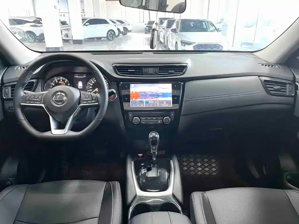 Nissan X-Trail 2023 из CN, фото 3