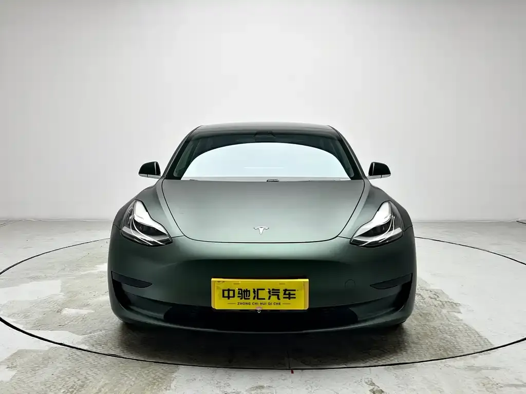 Tesla Model 3 — фото 2
