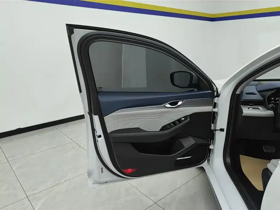 Geely Xingrui 2022 из CN, фото 8