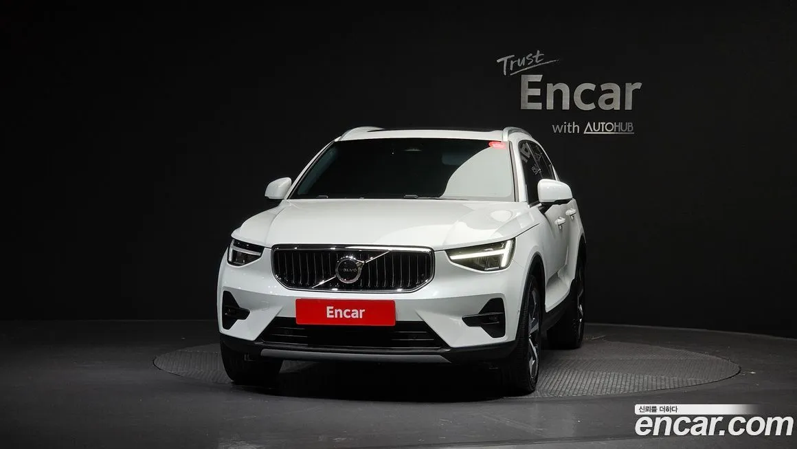 Volvo XC40 2023 из KR, фото 3