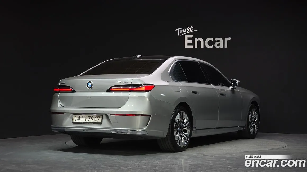 BMW 7-Series 2023 из KR, фото 2