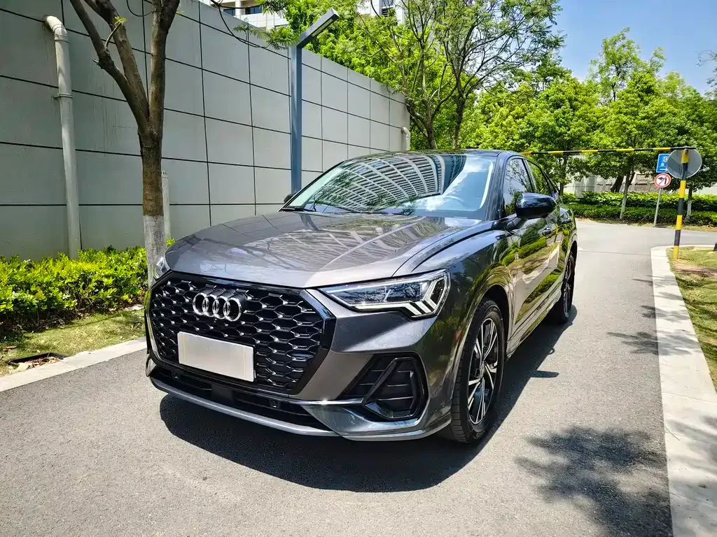 Audi Q3 Sportback — фото 1