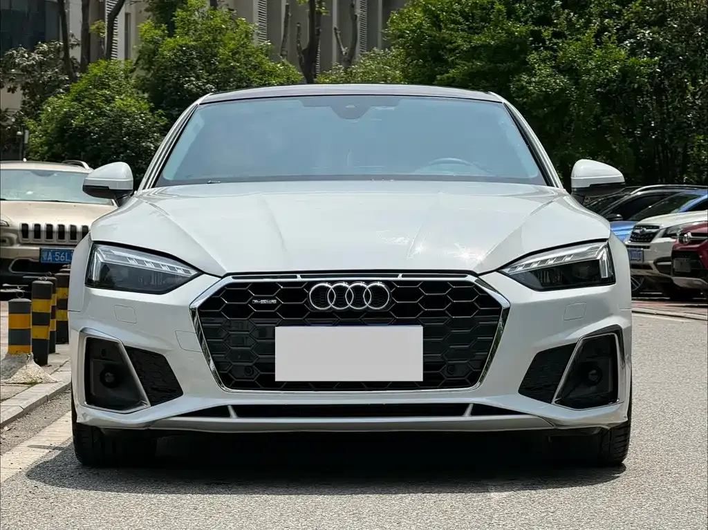 Audi A5 (Import) — фото 1