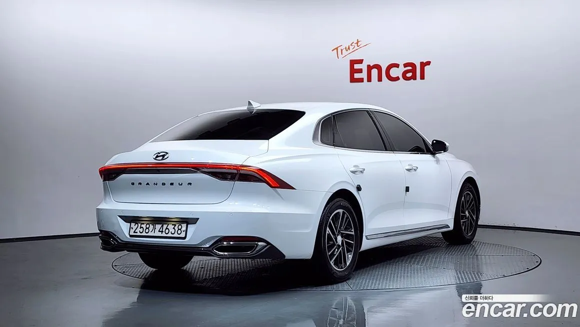 Hyundai Grandeur 2022 из KR, фото 4
