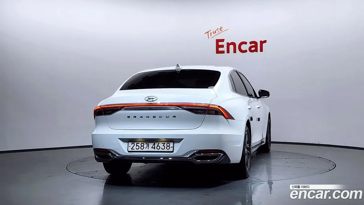 Hyundai Grandeur 2022 из KR, фото 2