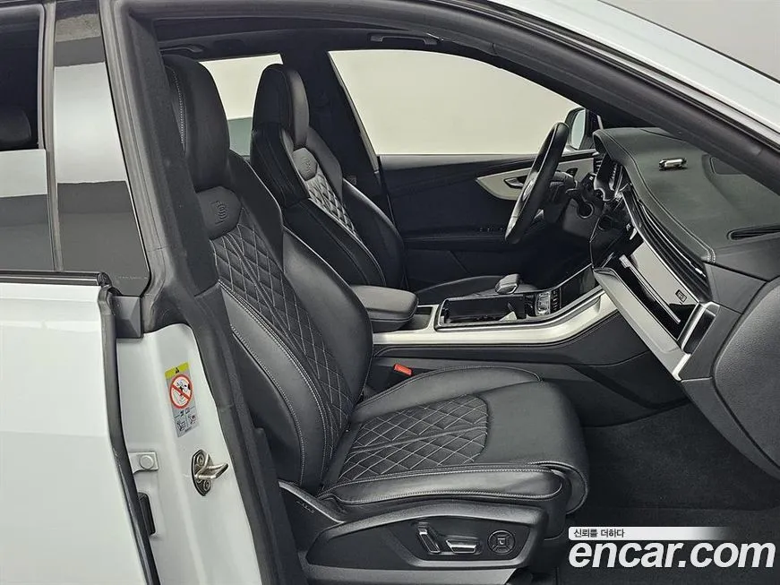Audi Q8 2023 из KR, фото 9