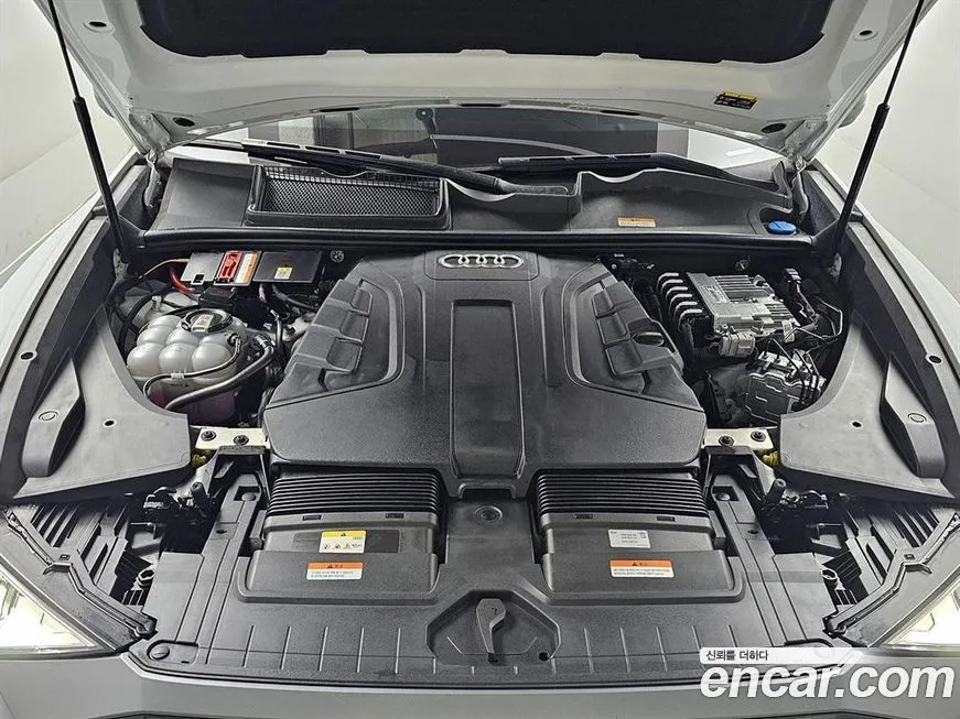 Audi Q8 2023 из KR, фото 10