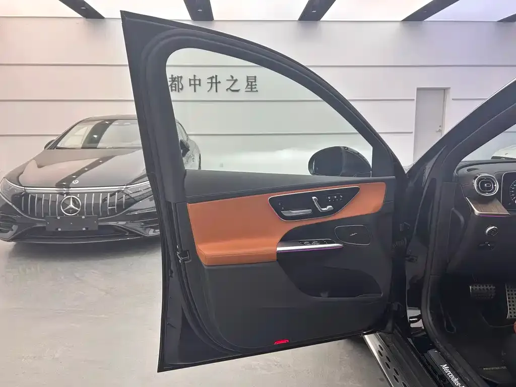 Mercedes-Benz GLC PHEV 2025 из CN, фото 3