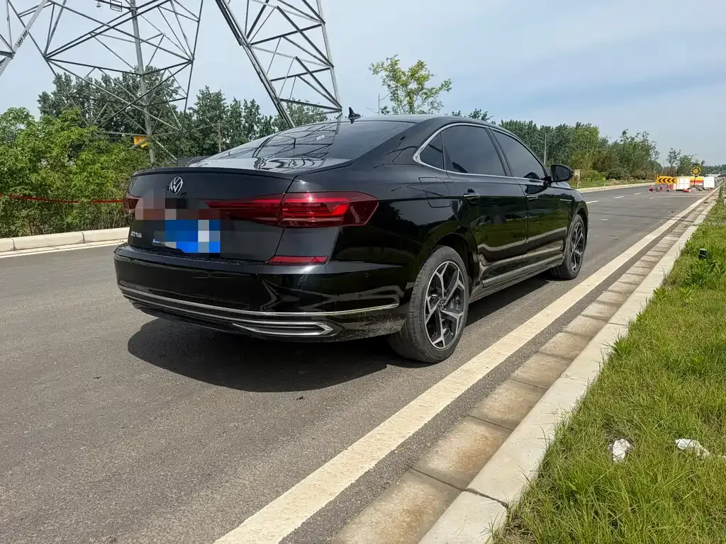 Volkswagen Passat — фото 3