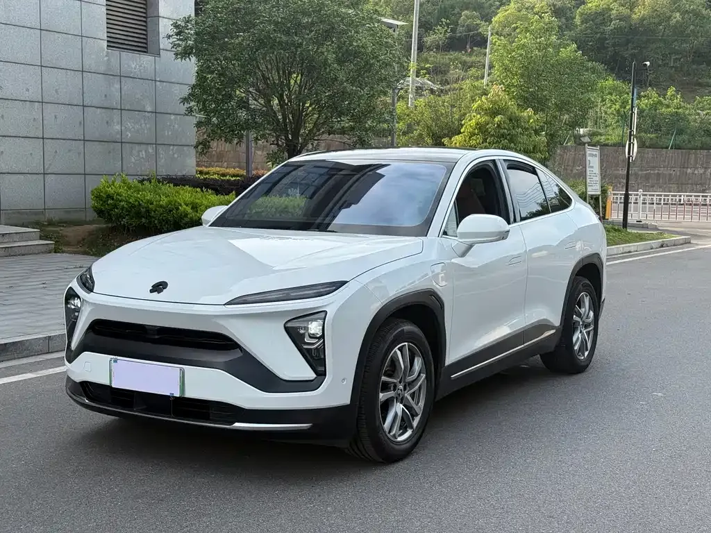 NIO EC6 — фото 7