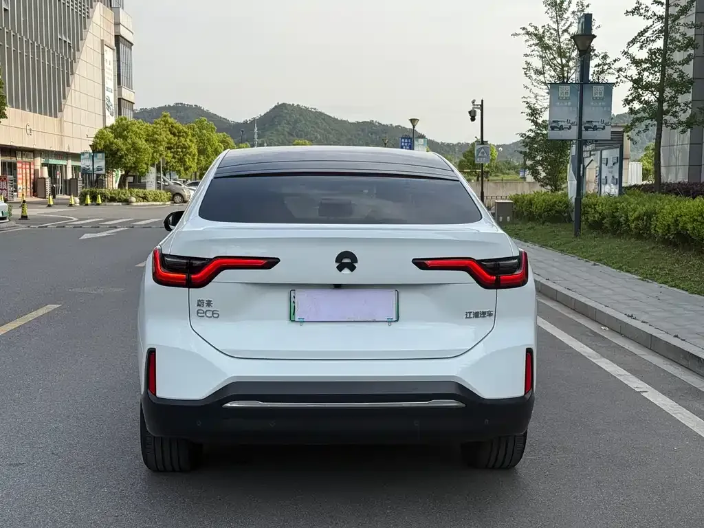 NIO EC6 — фото 3