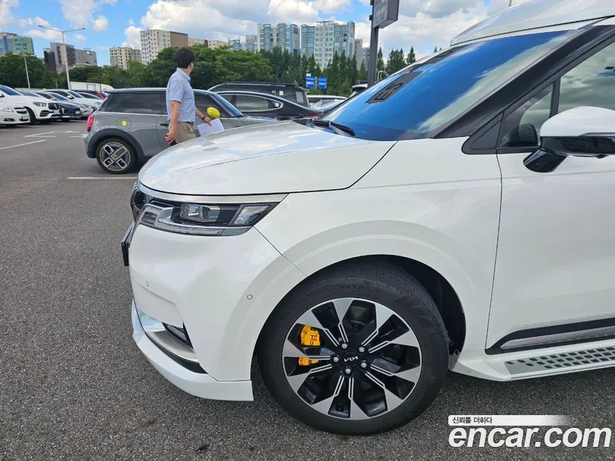 Kia Carnival 2023 из KR, фото 1
