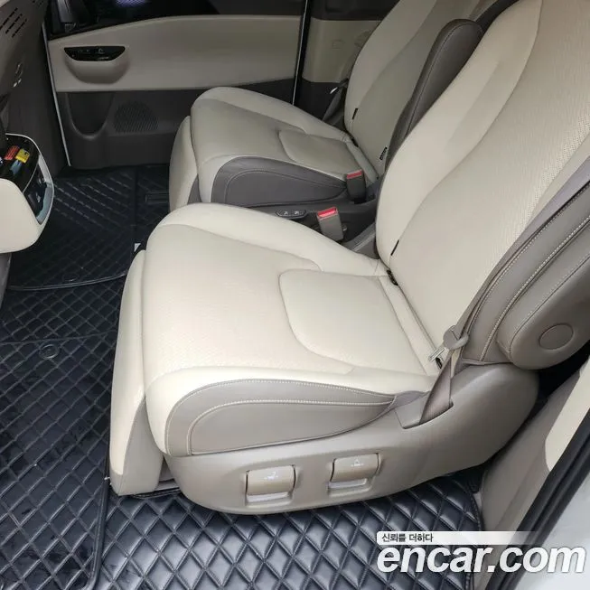 Kia Carnival 2023 из KR, фото 5